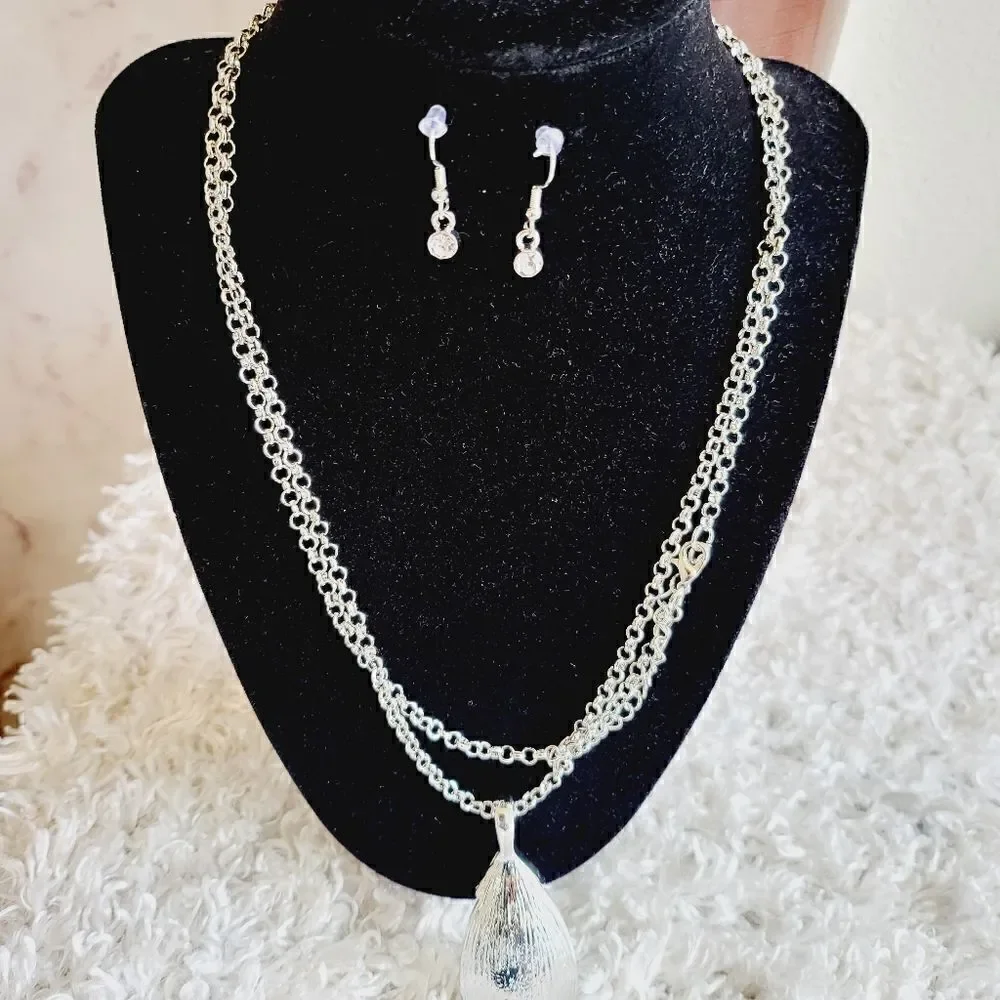 boutique item excellent no